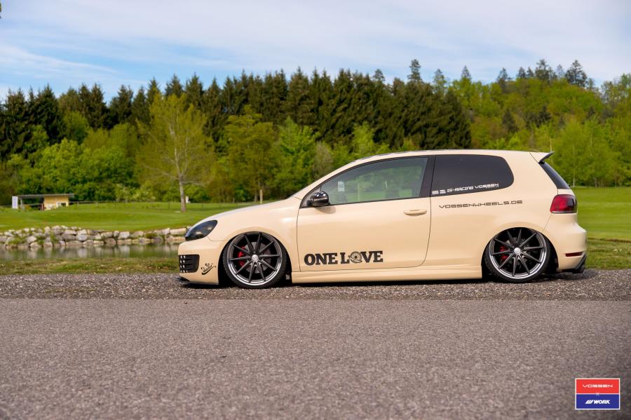  Volkswagen Golf GTi on Vossen Wheels (VWS-1) 2016 года  (фото 29 из 34)